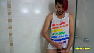 Hot colombian guy pissing all over his body and jerking off – Camilo Brown