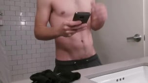 I caught my straight roommate jerking off in our bathroom