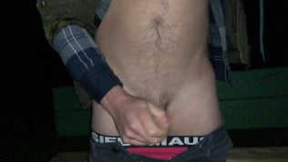 Cruising in public park + huge cumshots