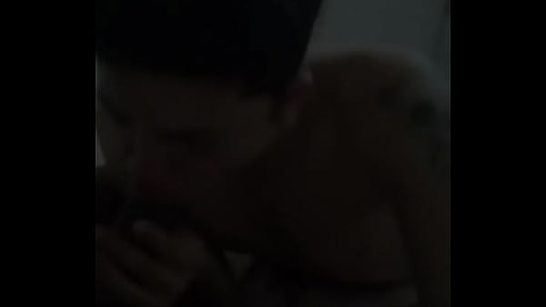 Jorrando leite grosso na punheta