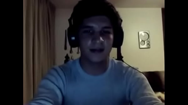 Mexican boy wanking his hairy meat for you