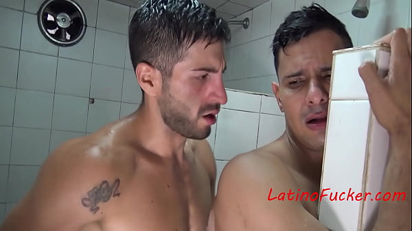 Latino shower sex, round 2