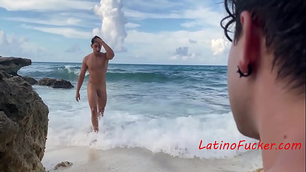 Venezuelan Cock Tease Sucks Dick on Sun-Kissed Beach: Steamy Gay Porn Story