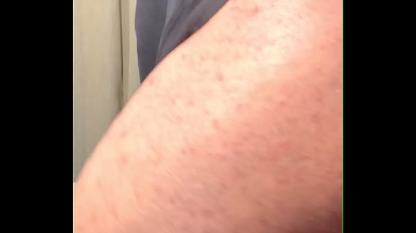 Venezuelan Stud Spreads His Latin Legs: A Dick-Sucking Fiesta of Unbridled Gay Passion